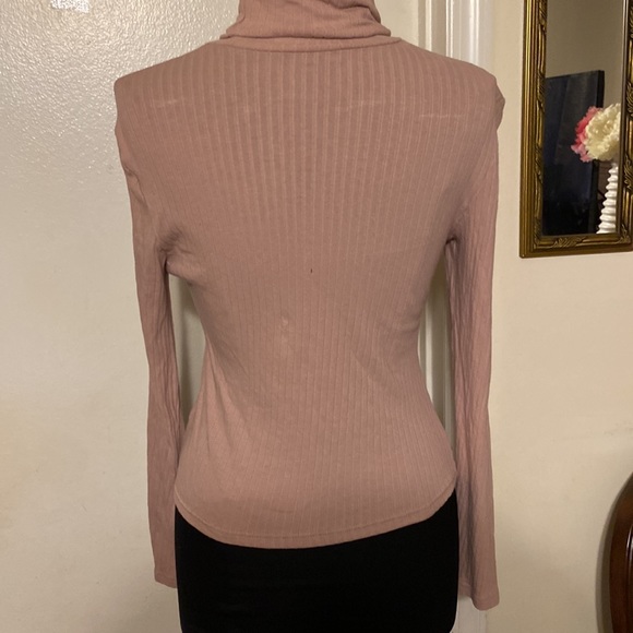 Women turtleneck sweater size L from SHEIN - Picture 3 of 4